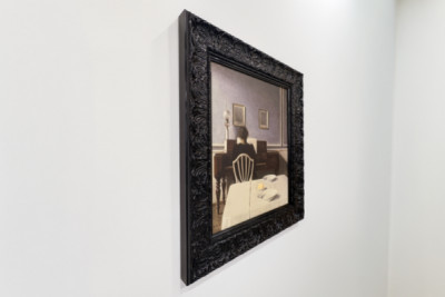 Interior con joven mujer al piano - Vilhelm Hammershoi