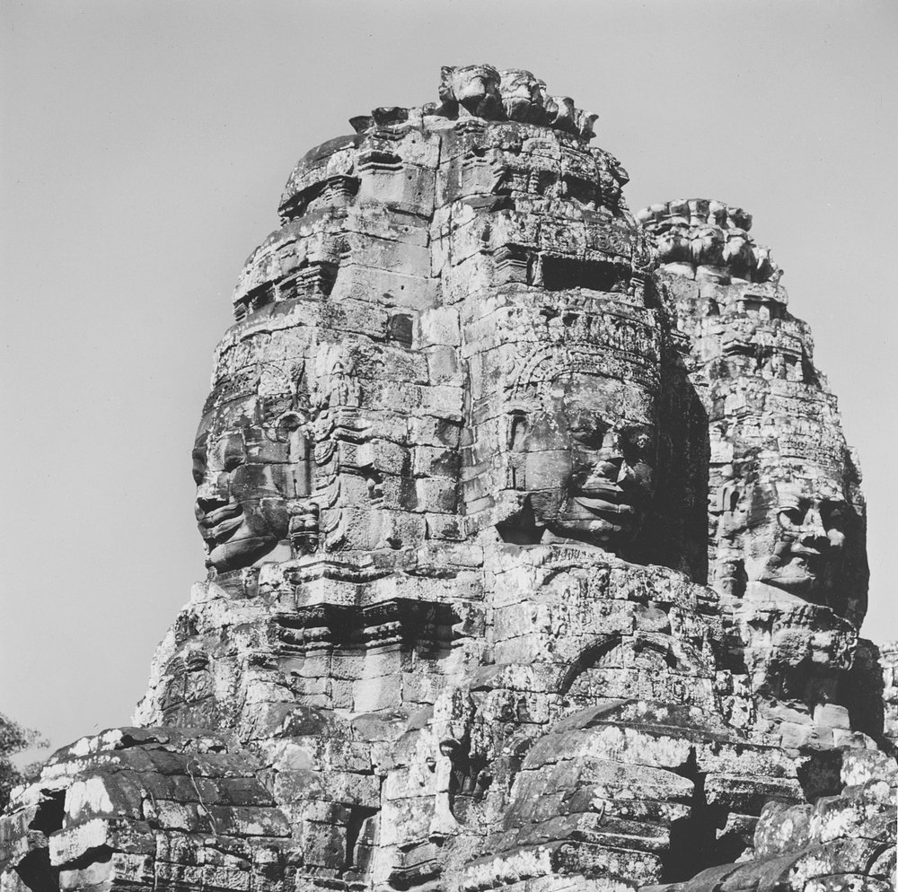 Vista de una de las torres, Templo de Bayon de Cambodian School