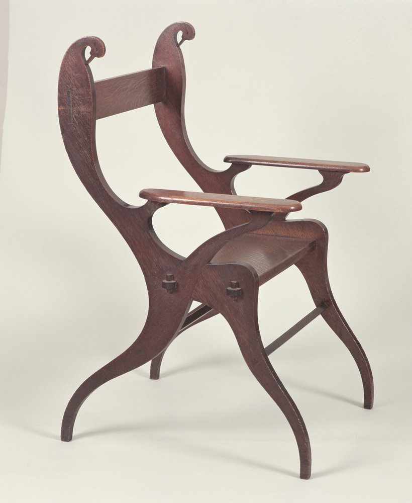 Sillón o silla cisne diseñada por C.F.A. Voysey en 1883-5, hecha c.1898 de Charles Francis Annesley Voysey