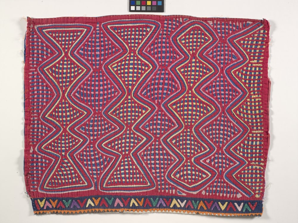 Panel camisero (Mola) (foto) de Kuna Indian Culture