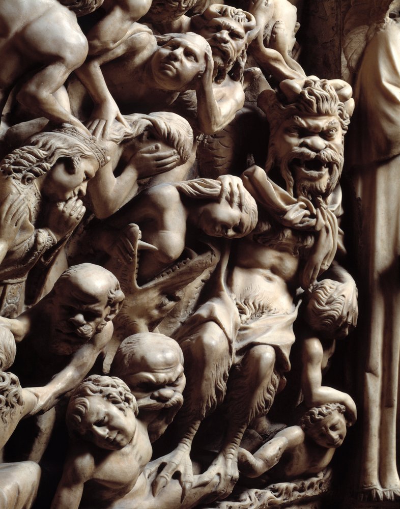 Arte gótico: detalle de relieves que representan condenados al infierno en el juicio final (detalle) de Nicola Pisano