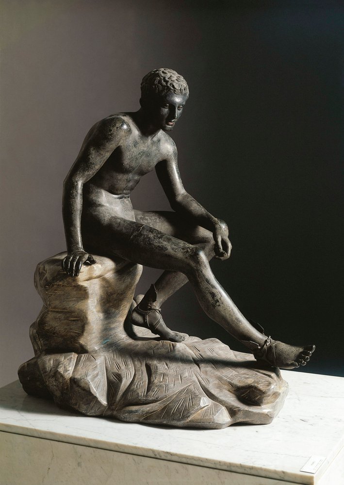 Hermes en reposo. Escultura romana de bronce según un original griego de Lisipo. De Ercolano (Herculano). Dimensiones: 105 cm. Nápoles, Museo Archeologico Nazionale de Roman Roman