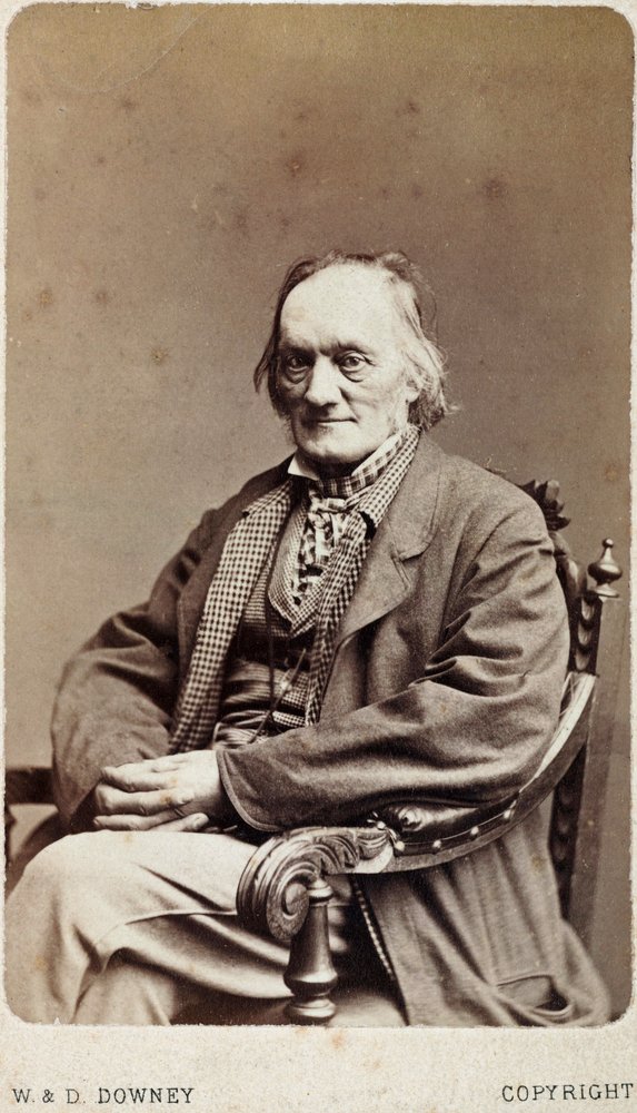 Sir Richard Owen, naturalista y paleontólogo inglés, c 1880 de Unbekannt
