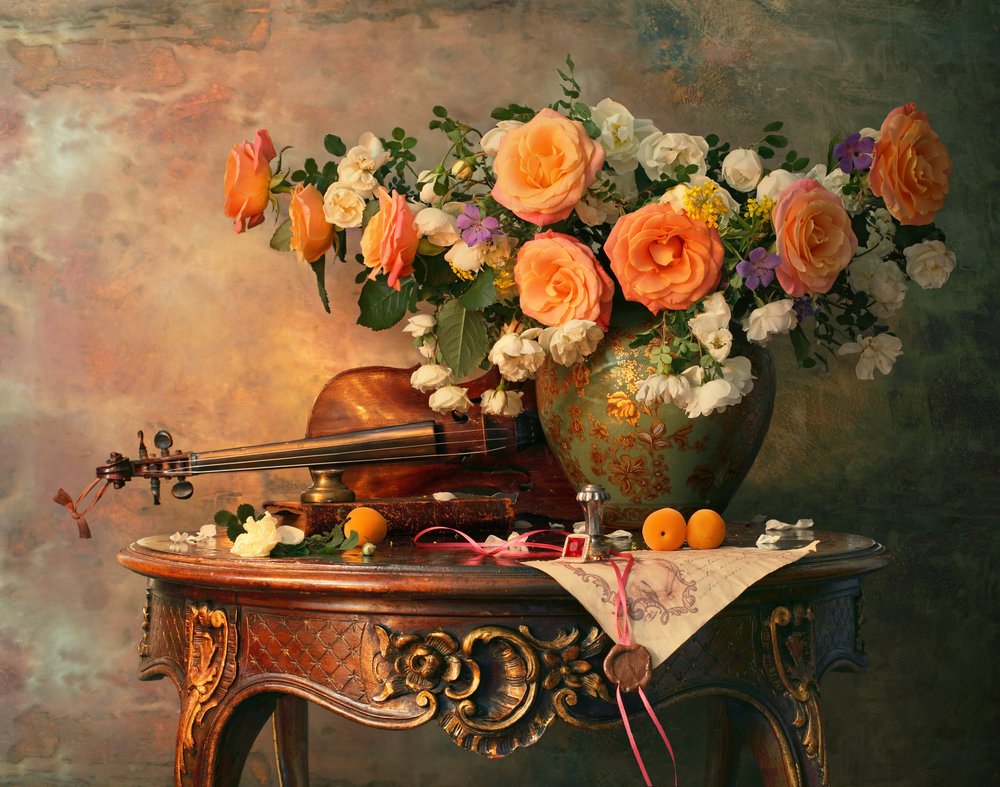 Rosas románticas y violín de Andrey Morozov