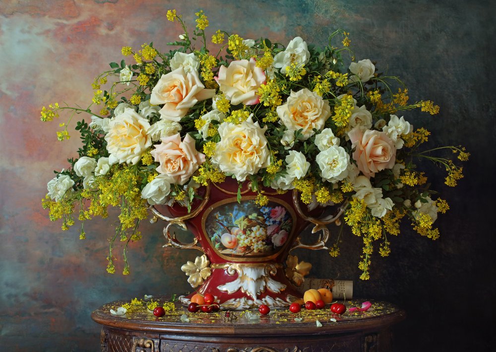 Naturaleza muerta con rosas de Andrey Morozov