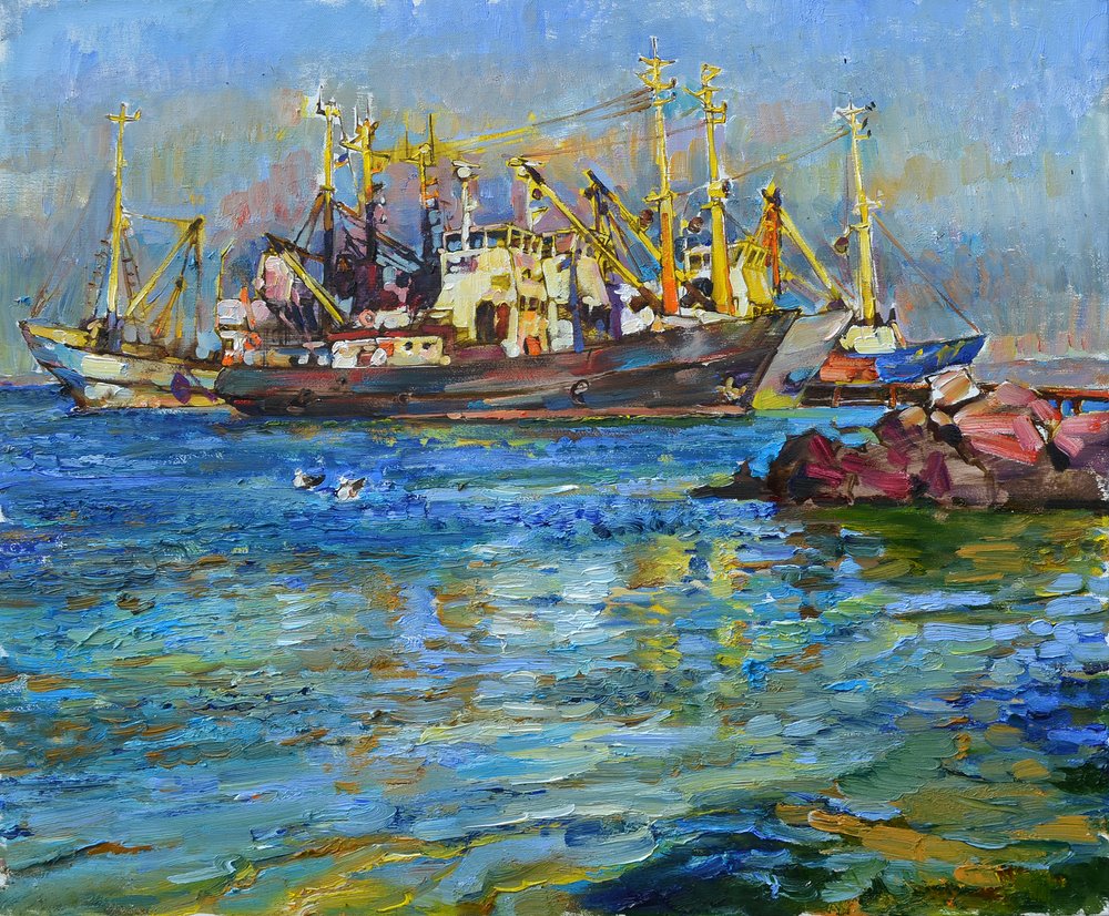 Barcos de colores en el puerto de Andrii Kutsachenko