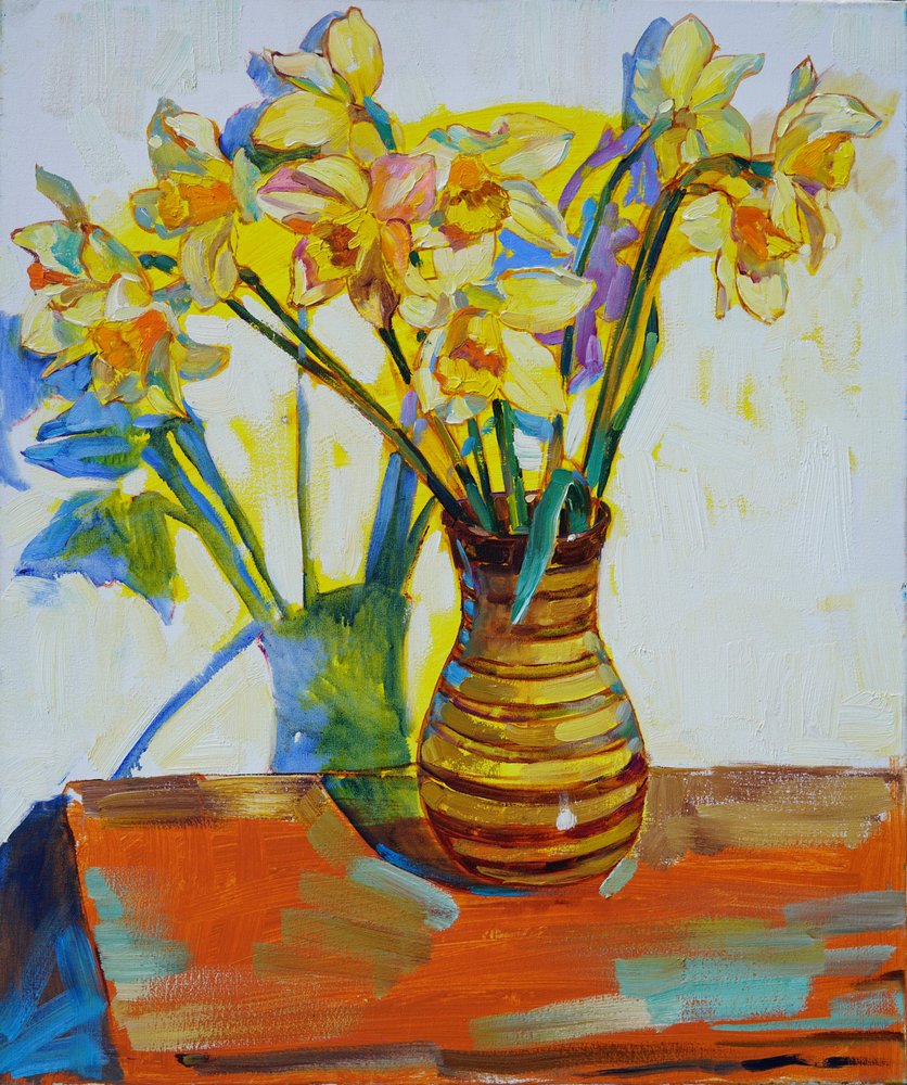 Naturaleza muerta con narcisos de colores vivos de Andrii Kutsachenko