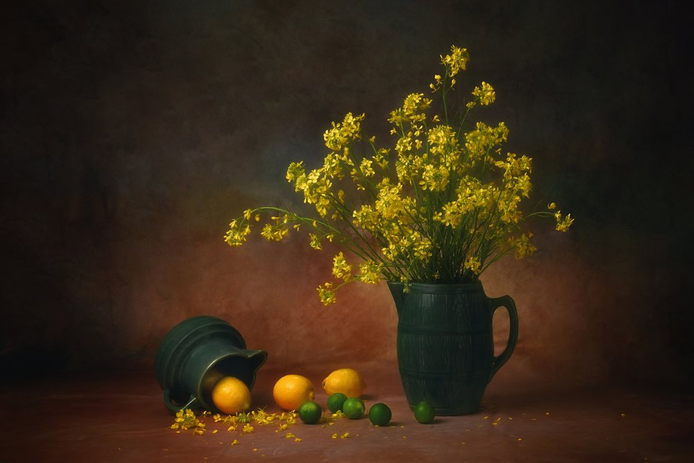 Flores amarillas y limones de Anna Wan
