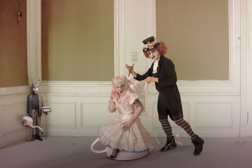 Drama de fantasía sobre una fiesta del té de Christine von Diepenbroek