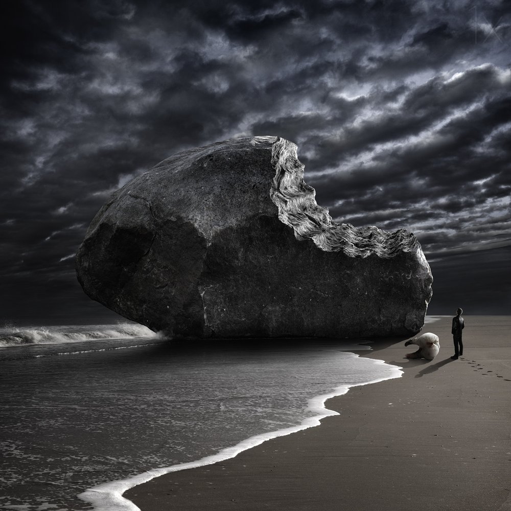 Roca Mordida en la Playa Tormentosa de Christophe Kiciak