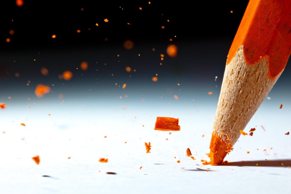La rotura del lápiz naranja de Christophe Kiciak