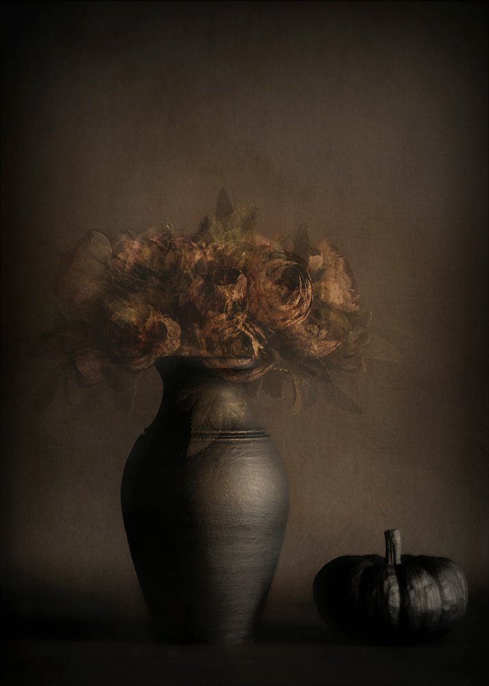 Naturaleza muerta de otoño oscuro de Cicek Kiral