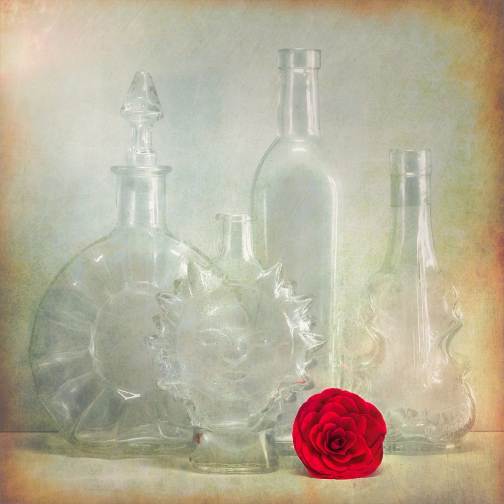Botellas vintage «Red Flower» de Cristiano Giani