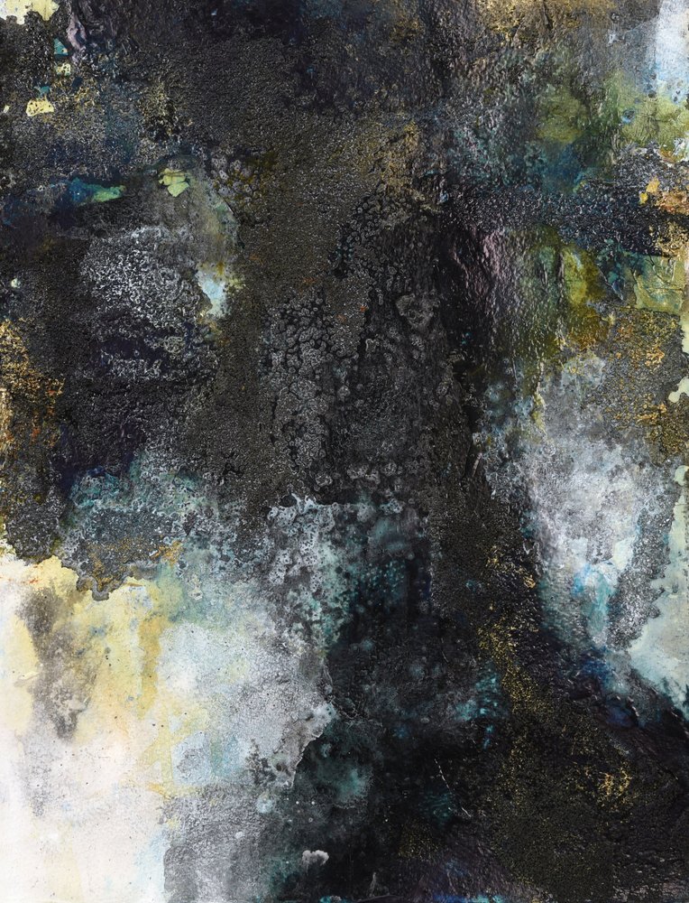 Pátina dorada oscura abstracta de Deb Chaney