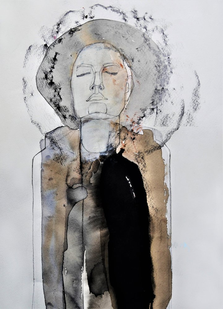 Figura contemplativa con sombrero de Doris Schmitz