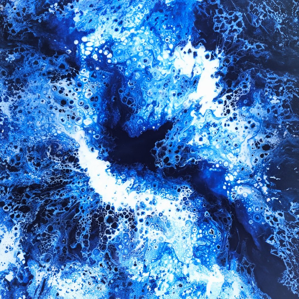 Flujo del océano azul profundo de Jonas Weikel