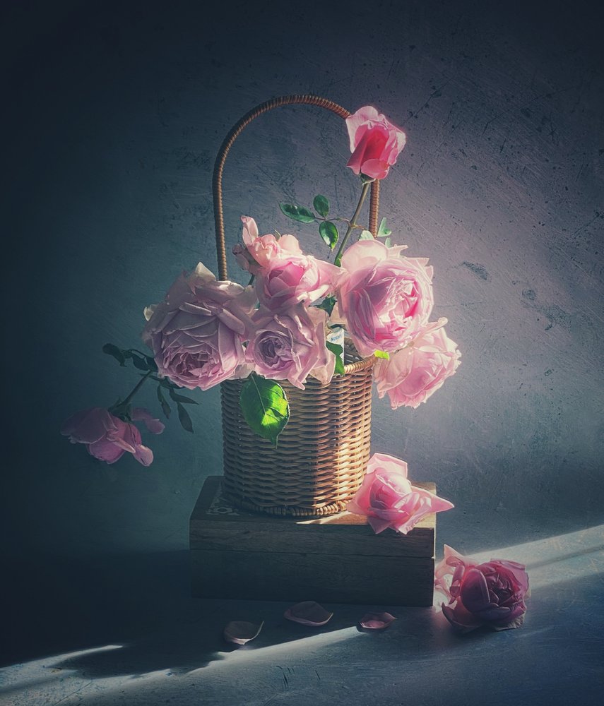 Cesta de rosas rosas de Judy Tseng