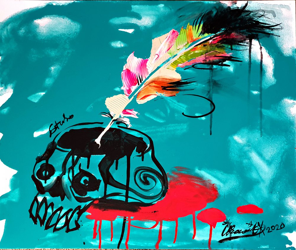 Calavera con plumas de colores vivos de Kanat Ibragimov