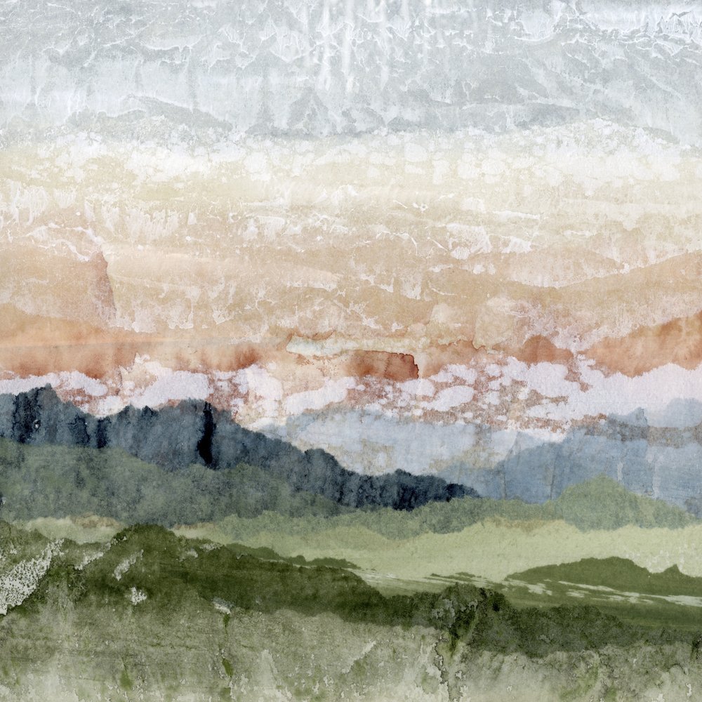 La serenidad de las montañas en capas de Lara Eckerman