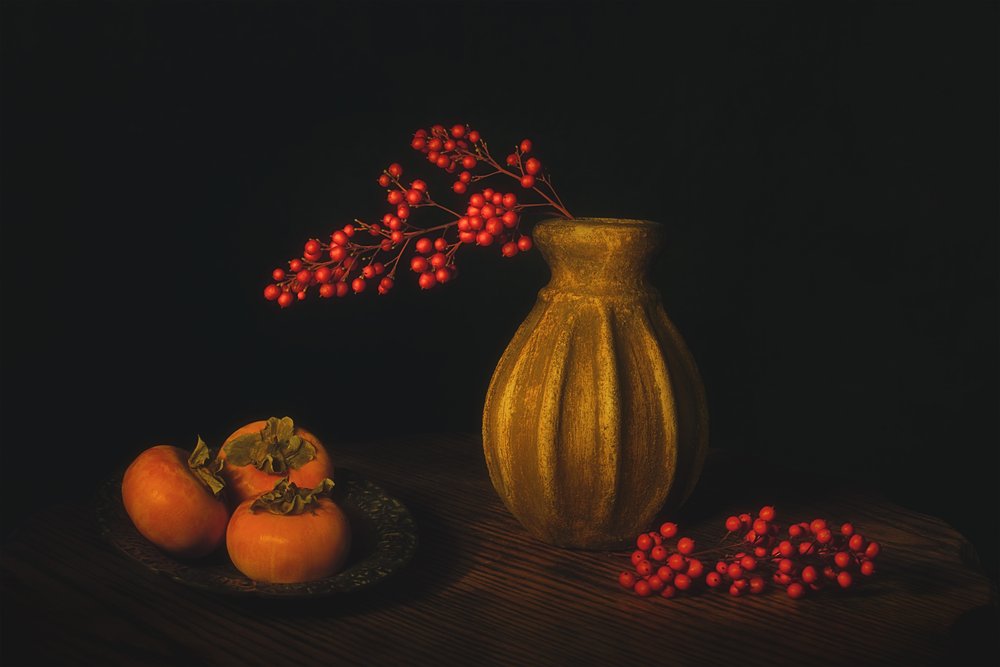 Naturaleza muerta con caquis de otoño de Lydia Jacobs