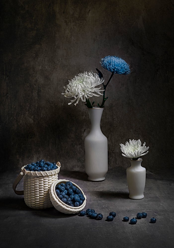 Arándanos y flores blancas de Lydia Jacobs