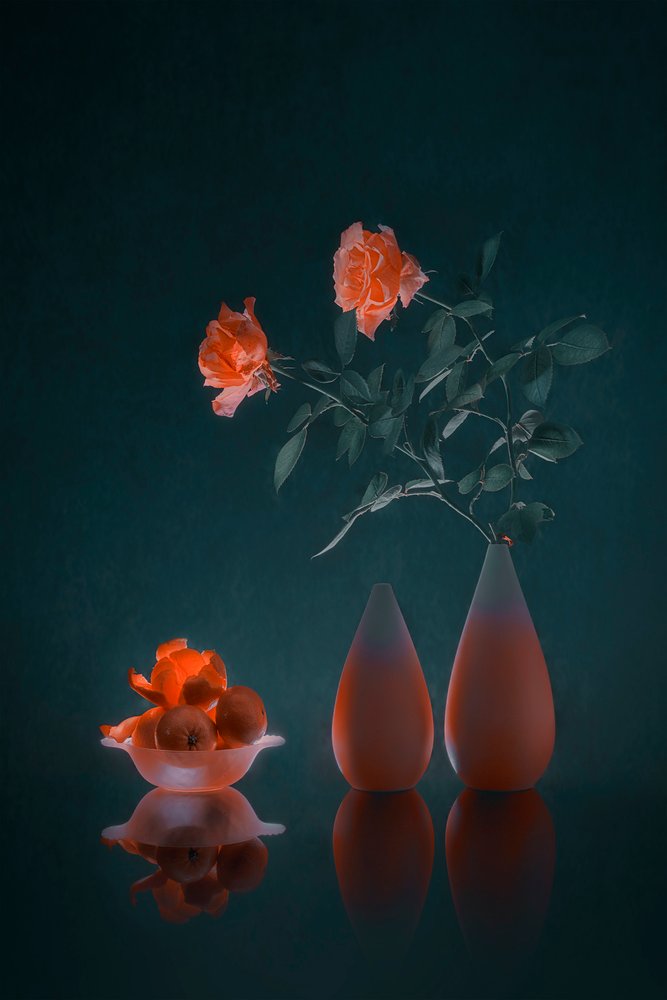 Elegante floral oscuro de Lydia Jacobs