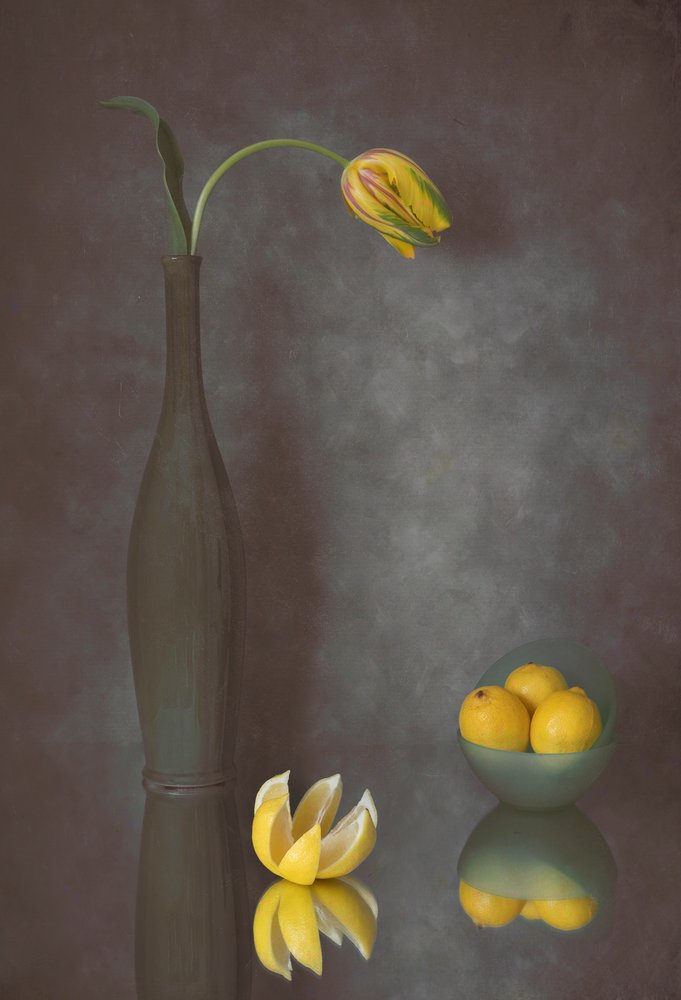 Elegante tulipán y limones de Lydia Jacobs