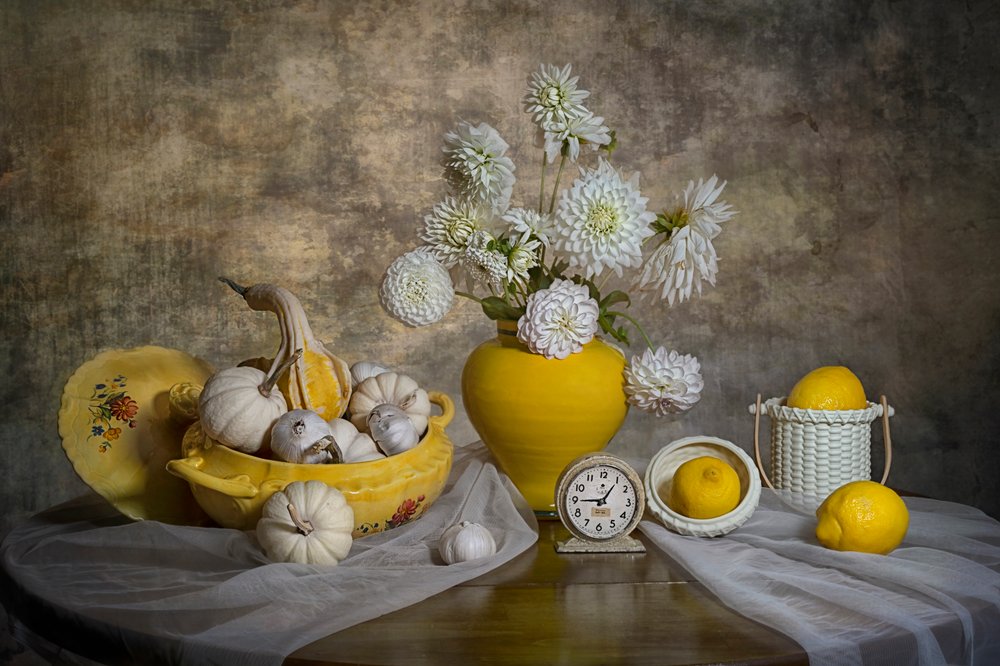 Cosecha de limones y dalias de Lydia Jacobs