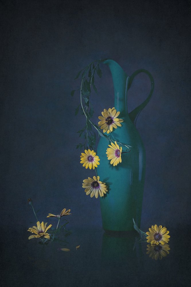 Naturaleza muerta floral evocadora de Lydia Jacobs