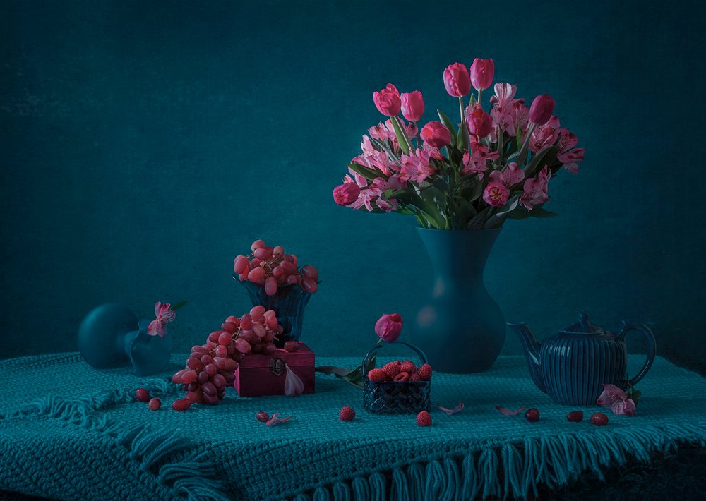 Naturaleza muerta floral evocadora de Lydia Jacobs