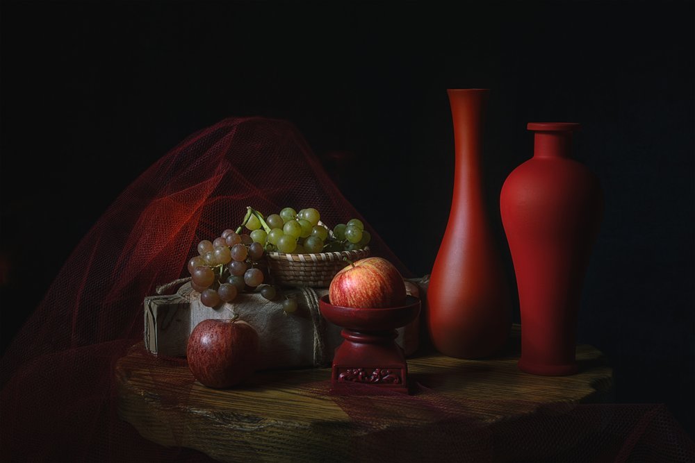 Naturaleza muerta con frutas melancólicas de Lydia Jacobs