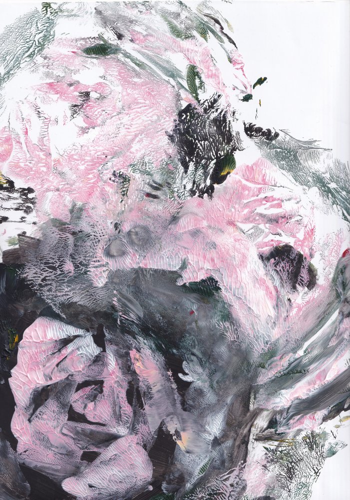 Rosa y gris: abstracto dinámico de Maira Ribena