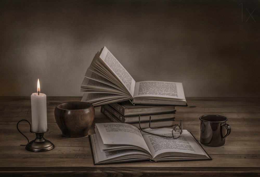 Libros a la luz de las velas de Margareth Perfoncio