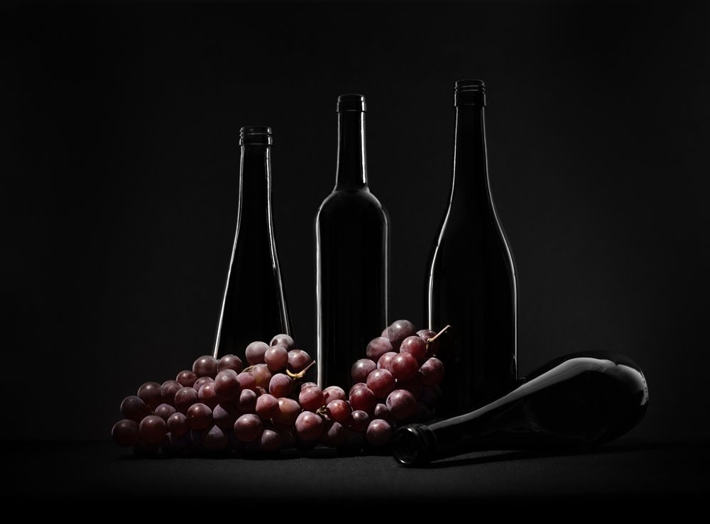 Naturaleza muerta con vino tinto de Margareth Perfoncio