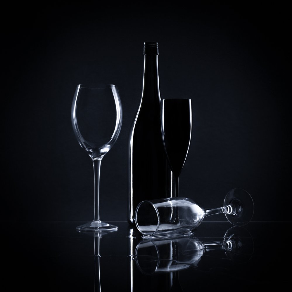 Elegante bodegón con vino de Margareth Perfoncio