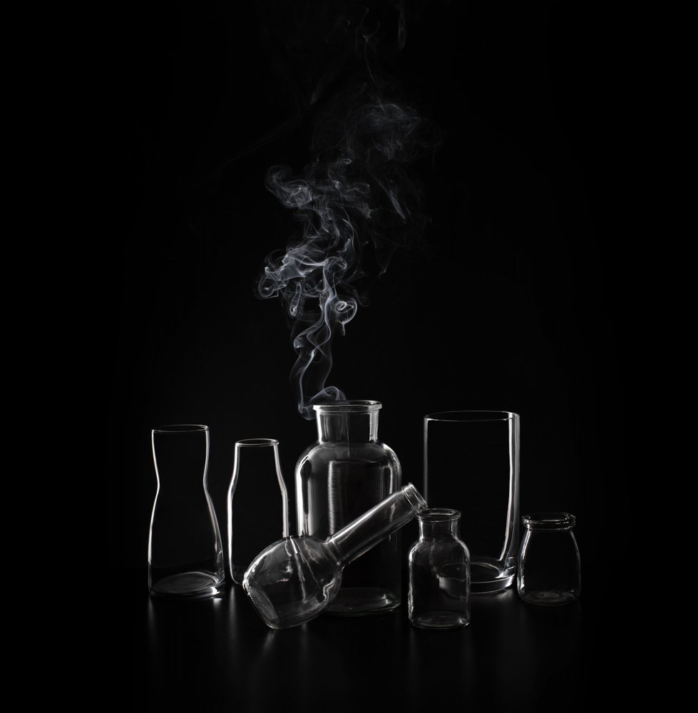 Cristalería «Rising Smoke» de Margareth Perfoncio