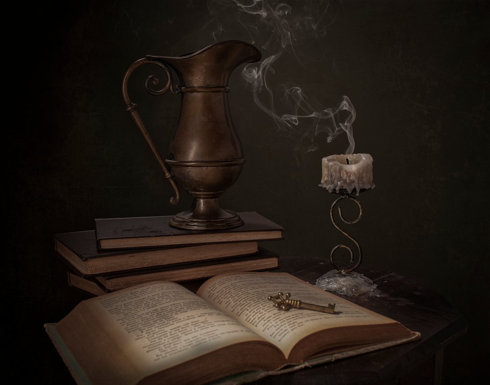 Libros antiguos y clave de Margareth Perfoncio