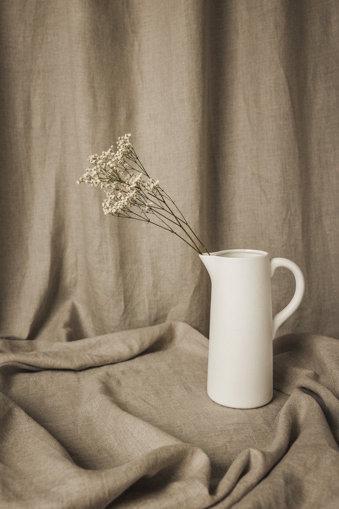 Bodegón floral minimalista de Mayra Pama
