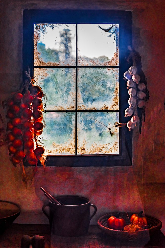 Ventana de la cocina en otoño de Ömer Ates Kızıltug