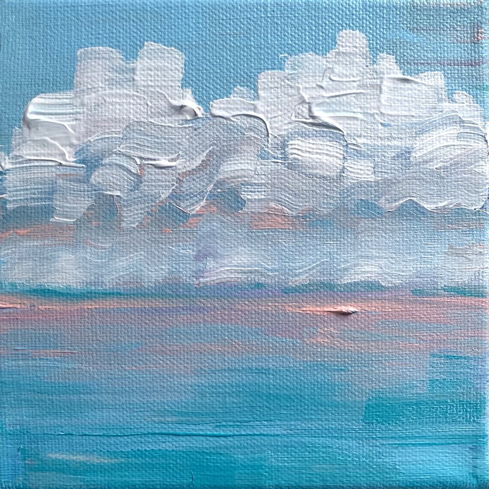 Nubes serenas sobre el océano de Pauline Wegman | Key and Sea Creative