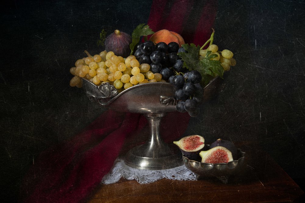 Naturaleza muerta vintage con frutas de Ramiz Sahin