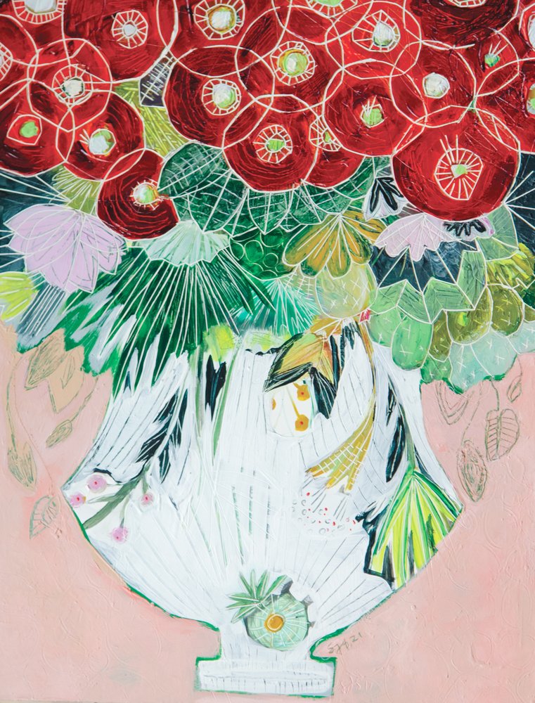 Jarrón con motivos florales llamativos de Sarah Fitzgerald