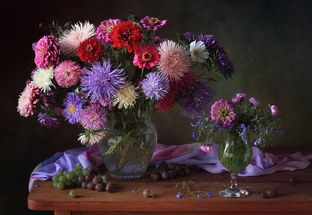 Naturaleza muerta con ásteres de colores vivos de Tatyana Skorokhod