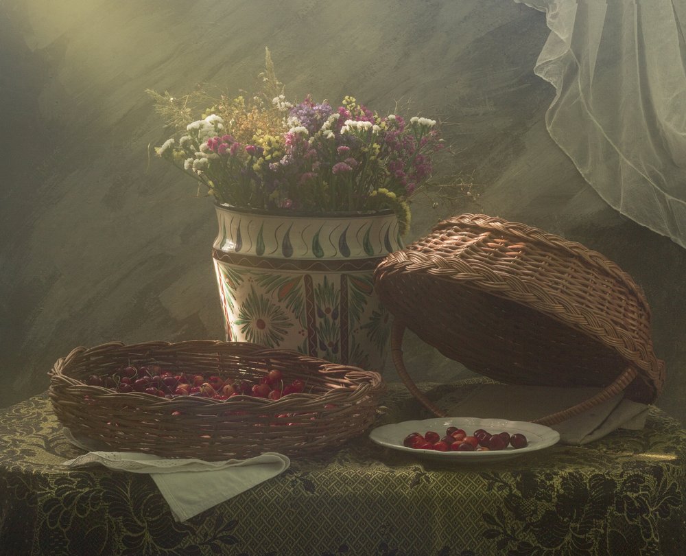 Naturaleza muerta con cerezas rústicas de UstinaGreen