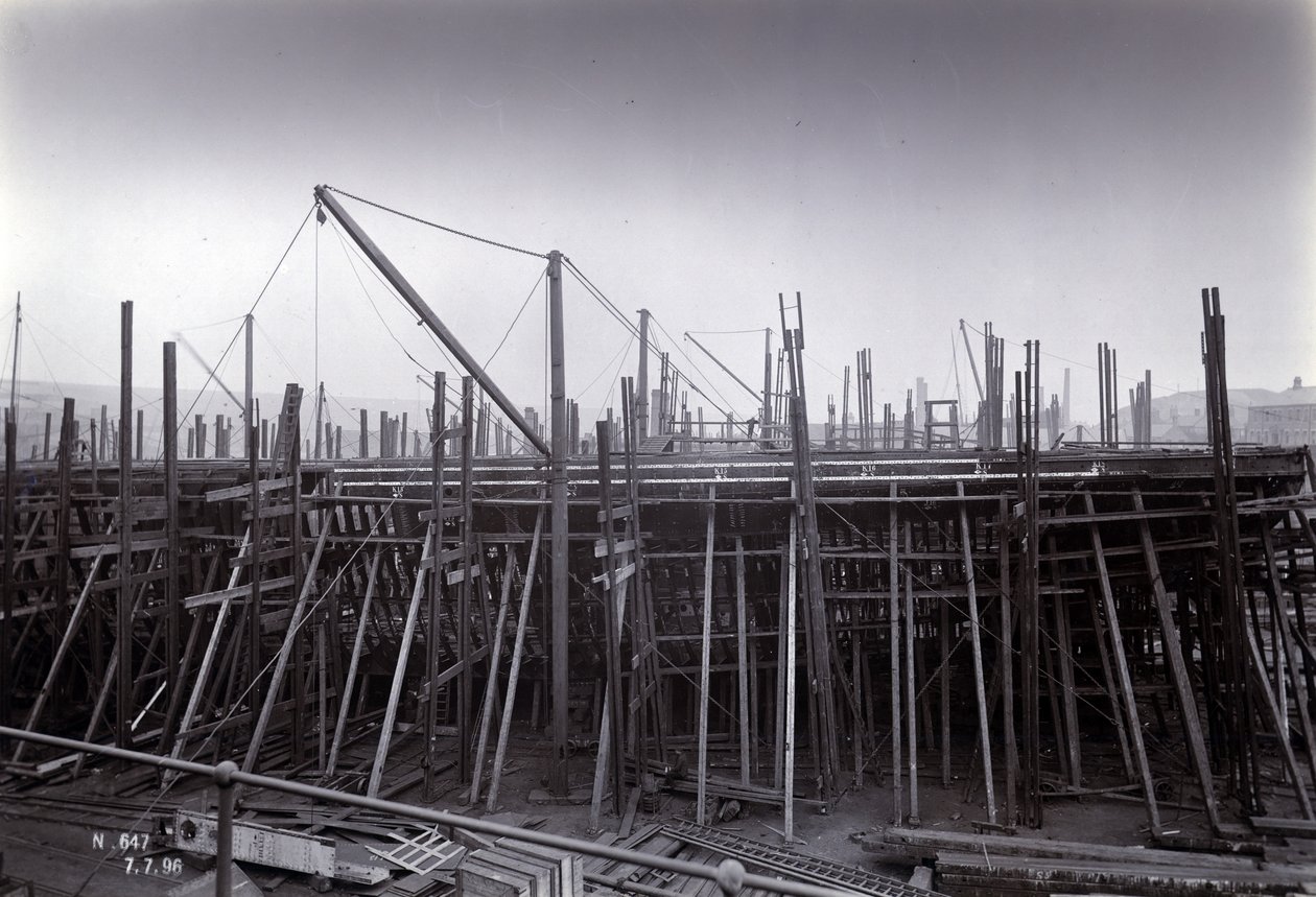 El rompehielos transbordador de trenes SS Baikal en construcción por Sir W.G. Armstrong Mitchell and Co. Ltd., en el astillero Low Walker, Newcastle upon Tyne en 1896, Número de astillero 647 de English Photographer