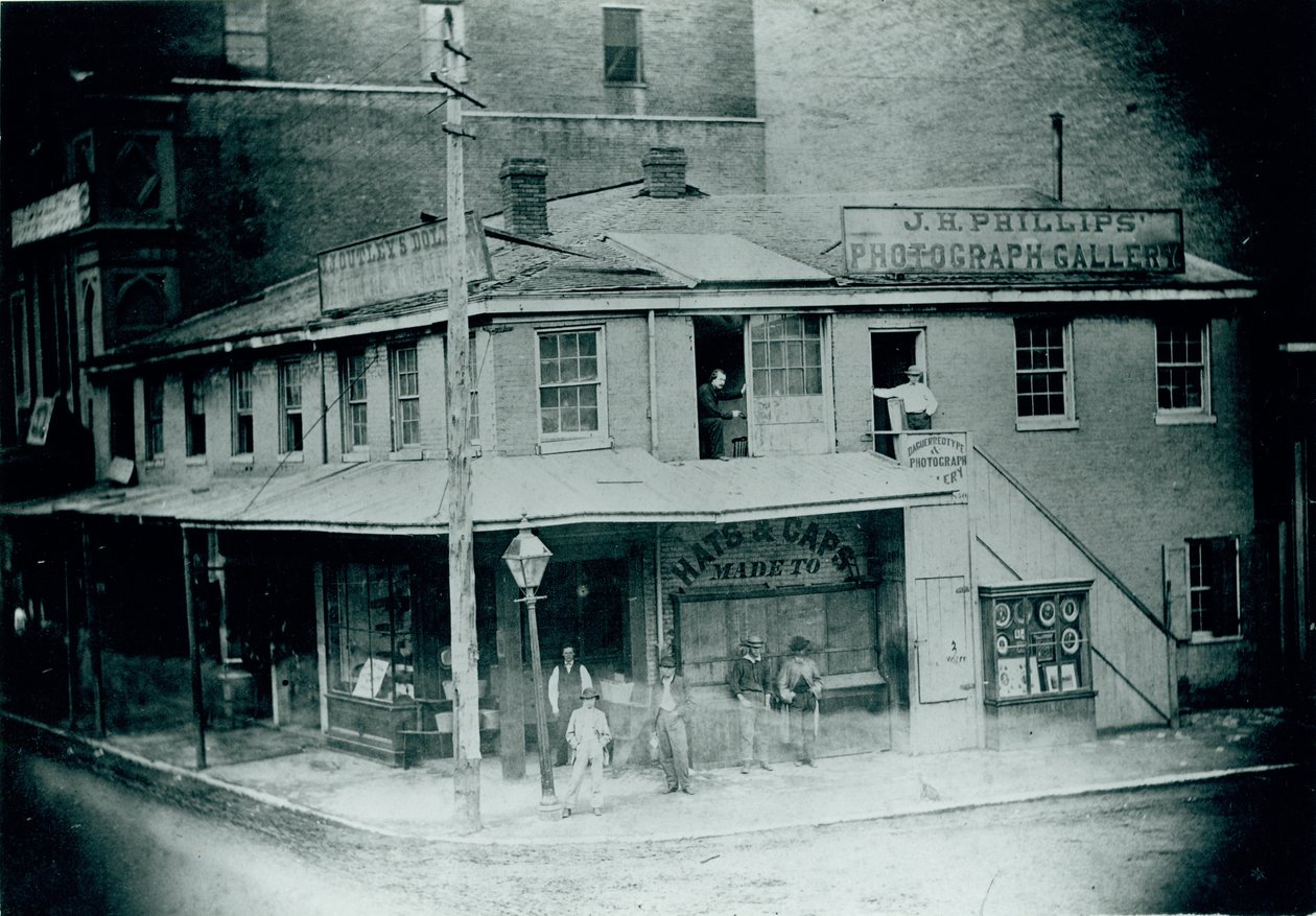 Galería Daguerrotipo de J.H. Phillips, esquina suroeste de Third Street (Memorial Drive) y Washington Avenue de Unknown