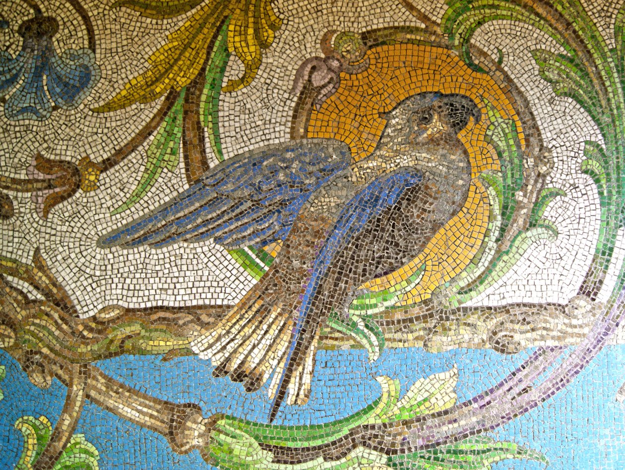 (detalle) Suelo de azulejos que representa un loro, Sintra, Portugal c.1908 (mosaico) de Unknown