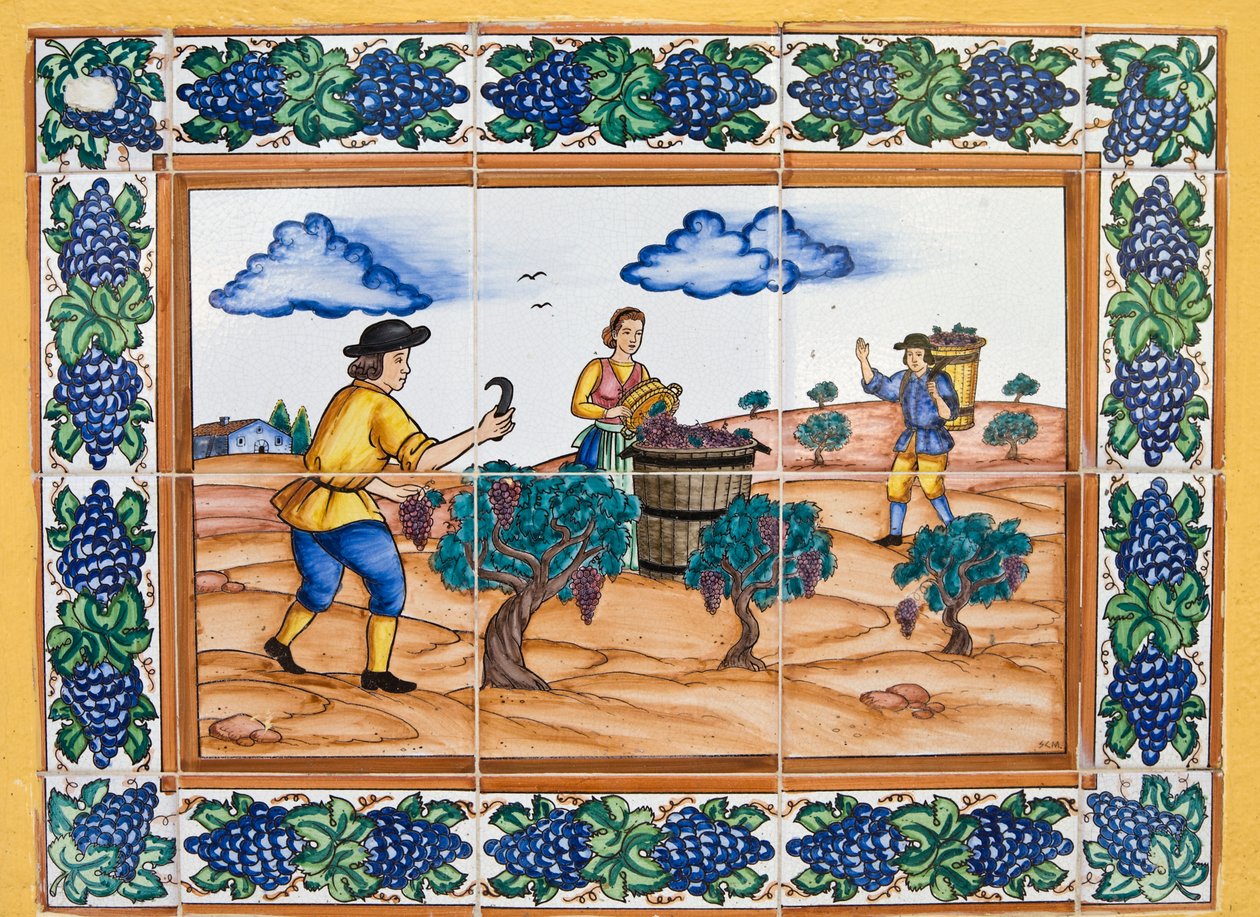 Azulejos cerámicos españoles modernos al estilo del siglo XVII o XVIII que muestran a trabajadores de viñedos cortando racimos de uvas de Unknown