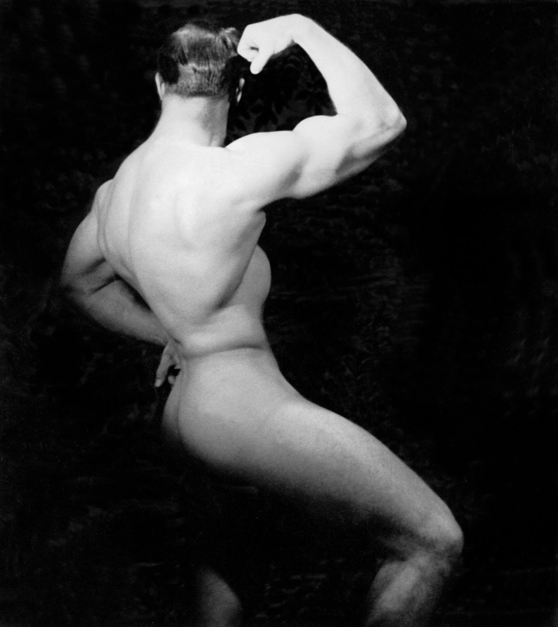 Fisicoculturista desnudo vista lateral, San Francisco, California, c.1950 de Unknown