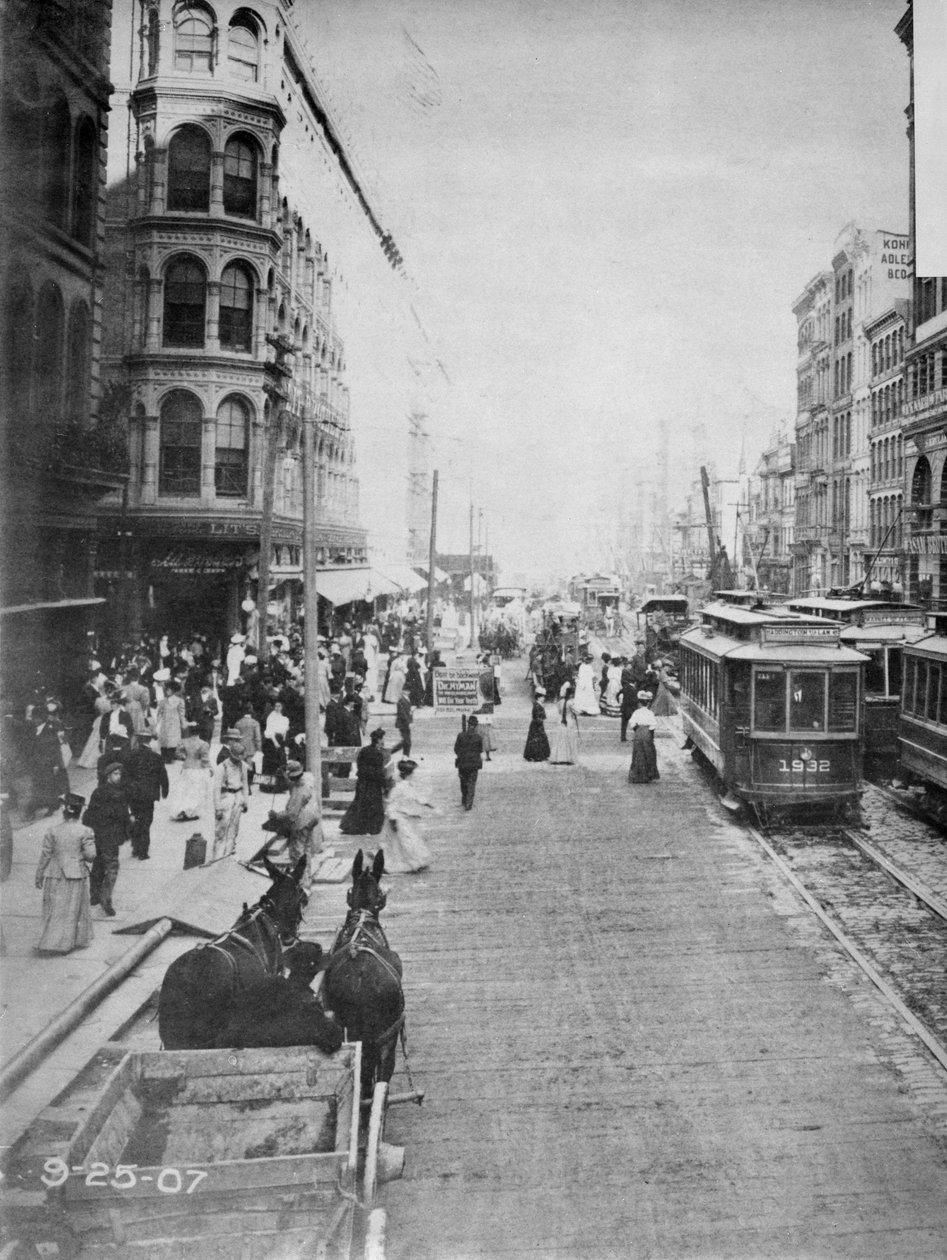 Market Street mirando al este desde la 7th Street, Filadelfia, 1907 de American Photographer